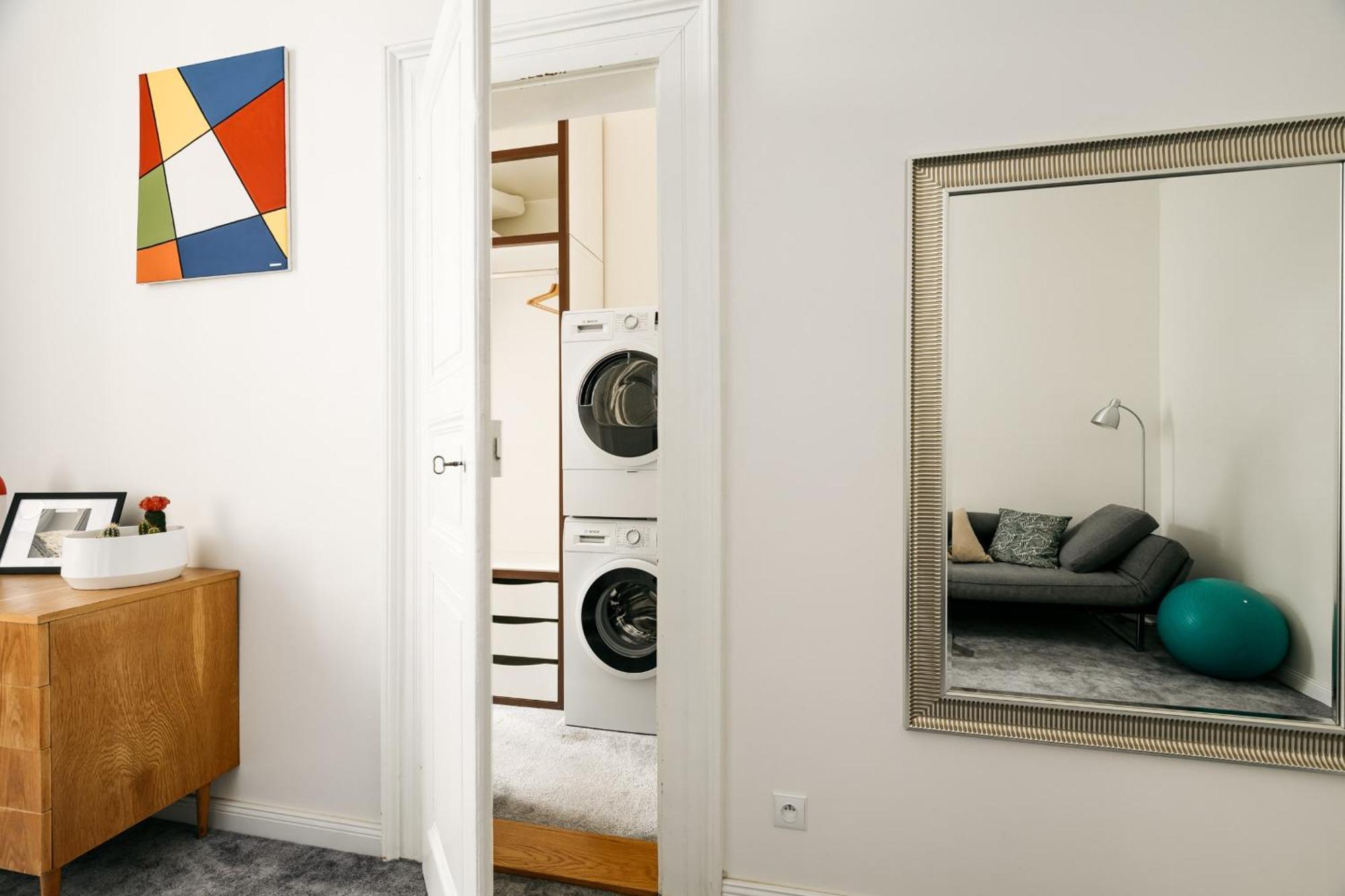 Comfortable And Cosy Apt A Few Steps From Dancing House And Naplavka Dance 프라하 외부 사진