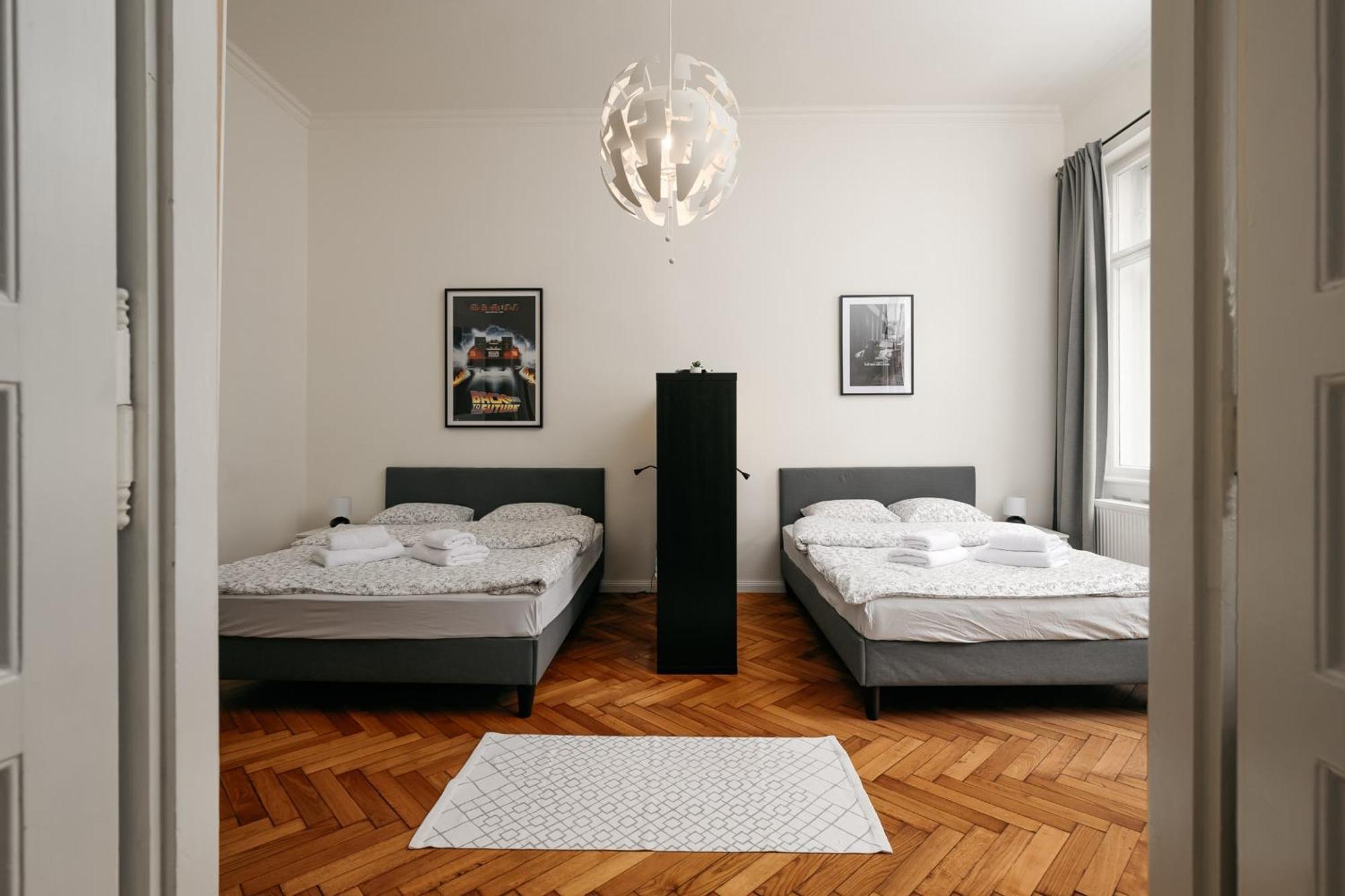Comfortable And Cosy Apt A Few Steps From Dancing House And Naplavka Dance 프라하 외부 사진